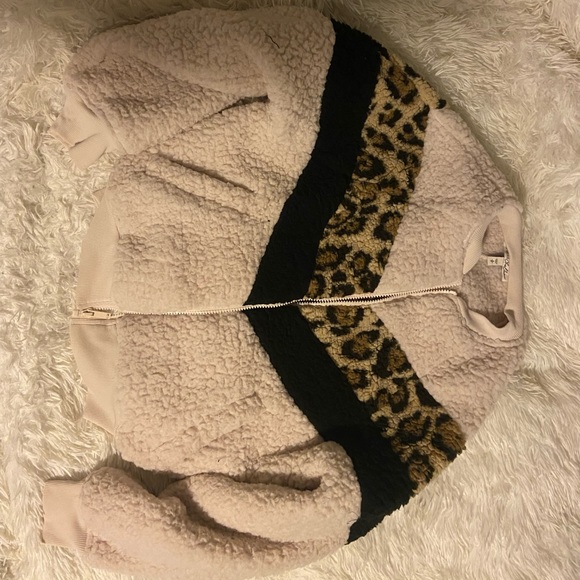 Express Sherpa Jacket - Picture 1 of 3